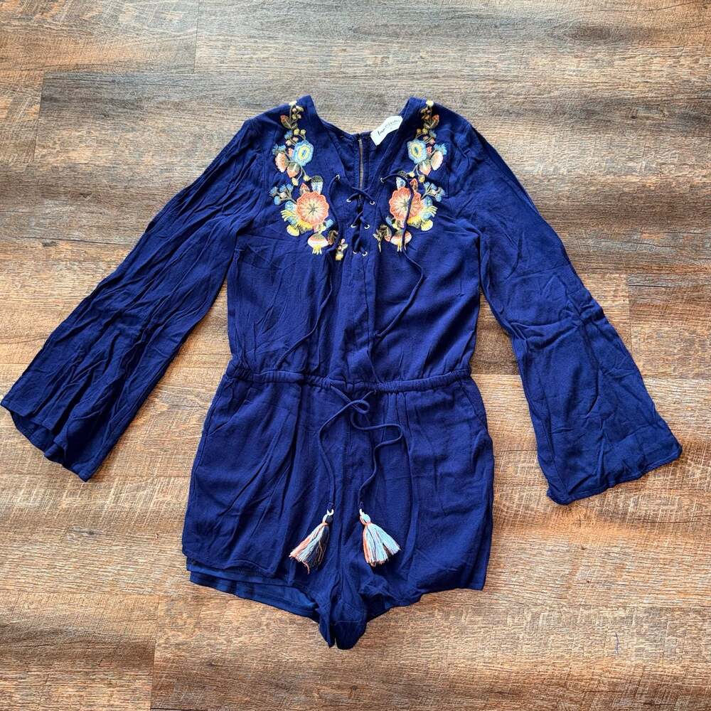 Impressions Navy Blue Embroidered Floral Long Sleeve Romper size women’s medium